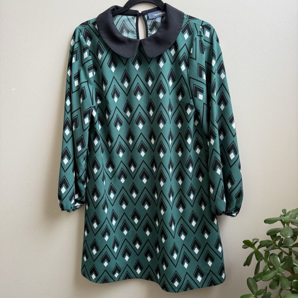 ModCloth Green Vintage Inspired Print Peter Pan Collar Long Sleeve Size Small